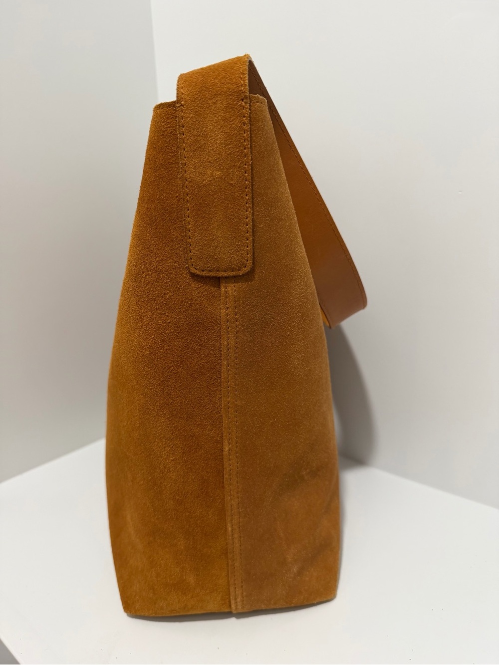 NEW Madewell The Essential Bucket Tote in Dark caramel suede NM988 $198 work bag - Picture 10 of 17